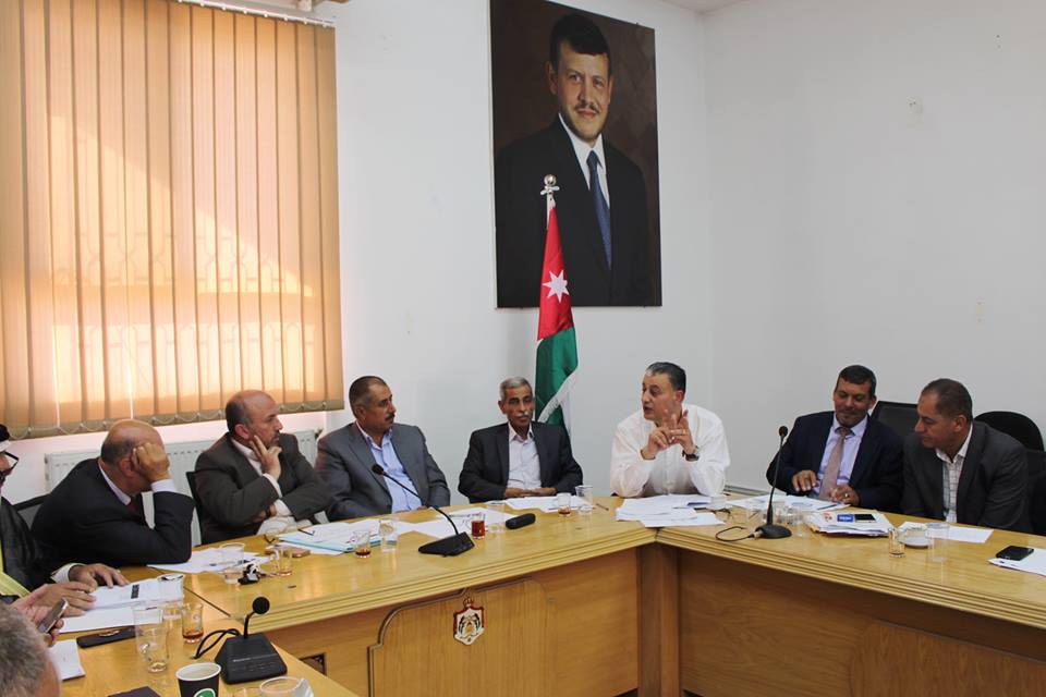 مجلس محافظة عجلون يناقش المشاريع المخصصة للقطاع الشبابي في موازنة المحافظة