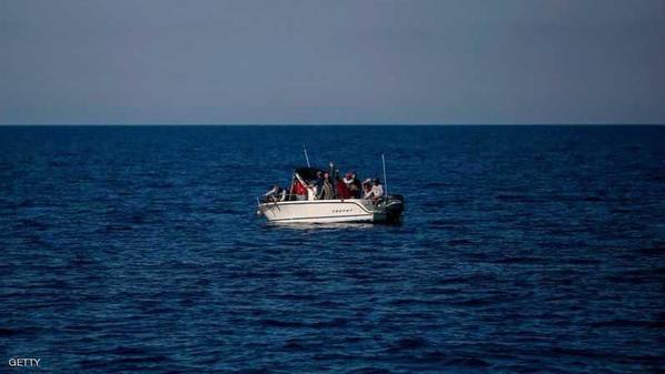 غرق 11 مهاجرا وإنقاذ العشرات قبالة ليبيا
