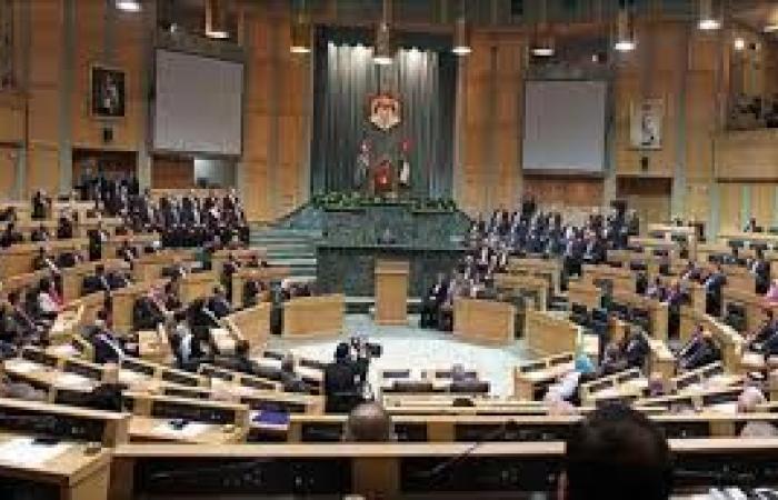 مجلس النواب يواصل مناقشة بيان الحكومة