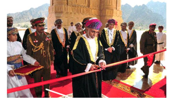 سلطنة عمان تحتفل غدًا بعيدها الوطني الثامن والأربعين