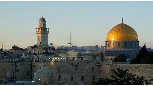 الهيئة الإسلامية المسيحية تحذر من إسكات مآذن القدس