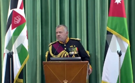جلالة الملك يفتتح أعمال الدورة العادية الرابعة لمجلس الأمة بإعلان الباقورة والغمر تحت السيادة الأردنية 