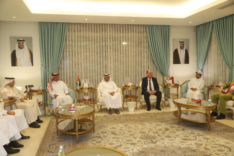 اقتصاديون أردنيون وقطريون وسفراء خليجيون في منزل السفير آل ثاني (صور)